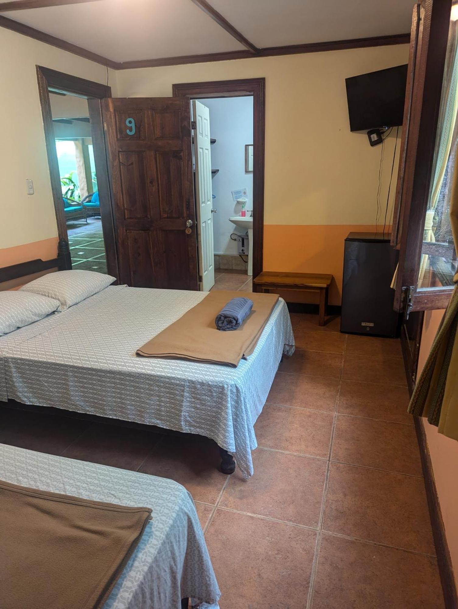 Tasty Dayz Hostel Puerto Viejo de Talamanca Екстериор снимка