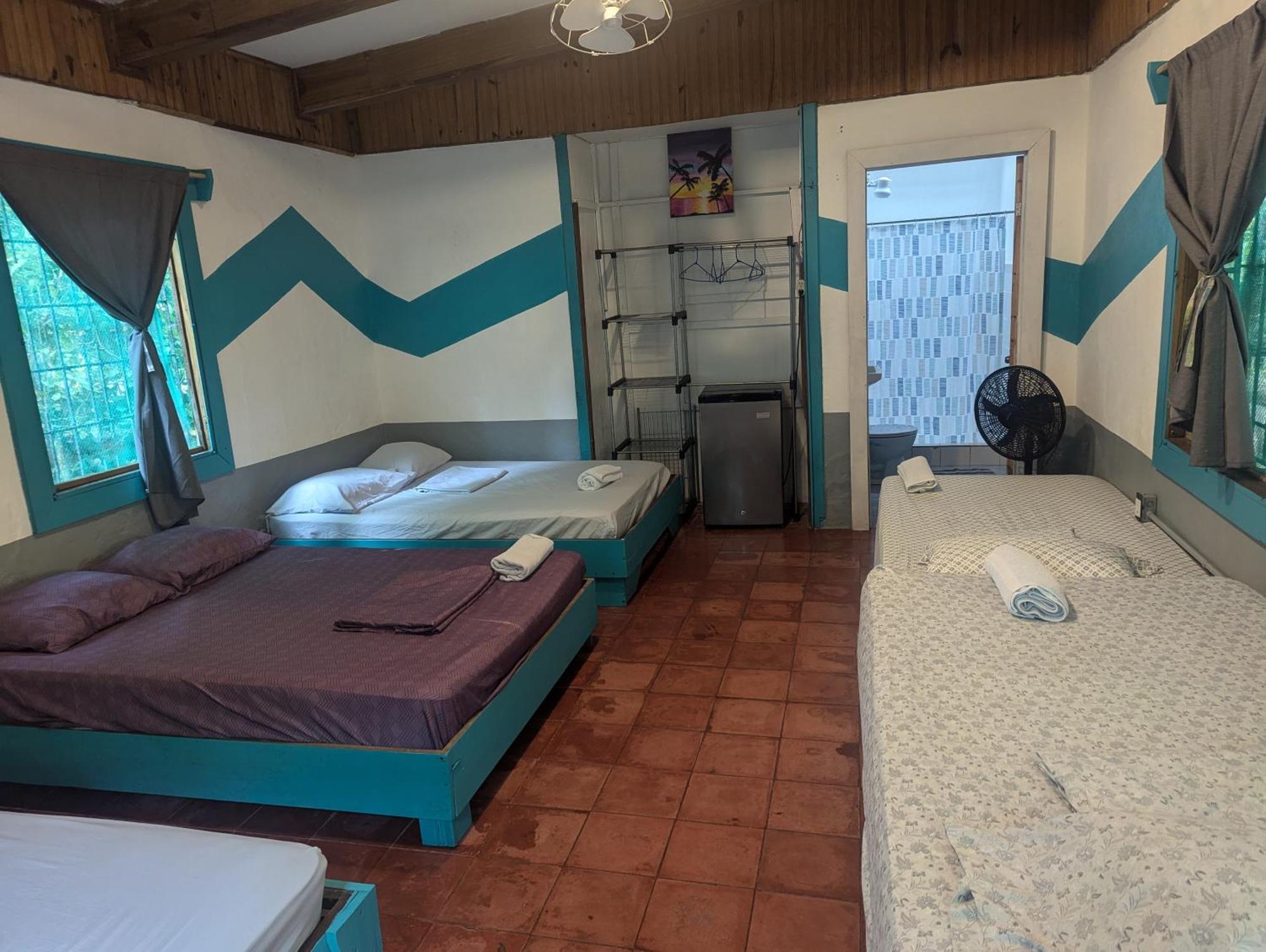 Tasty Dayz Hostel Puerto Viejo de Talamanca Екстериор снимка