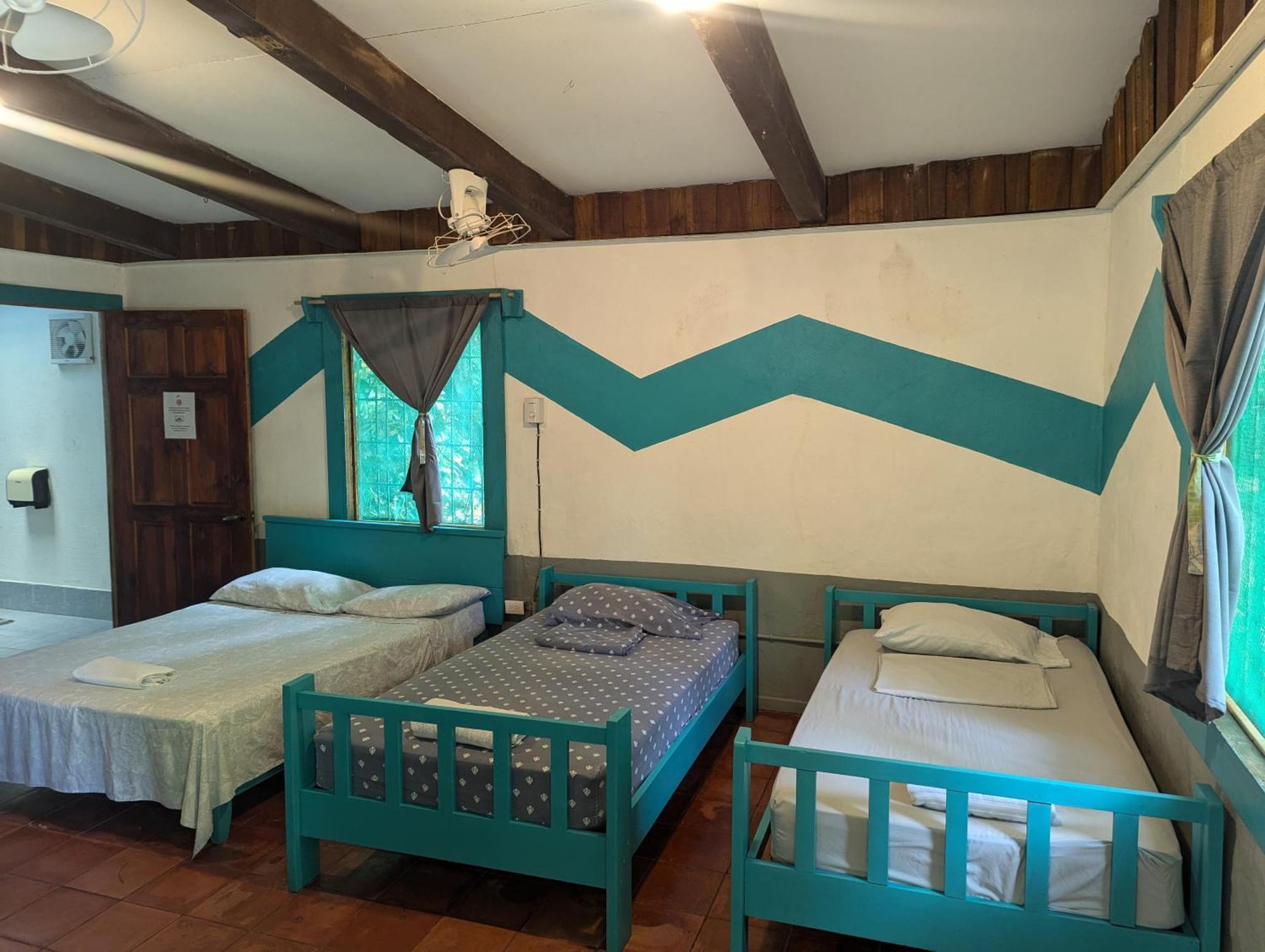 Tasty Dayz Hostel Puerto Viejo de Talamanca Екстериор снимка