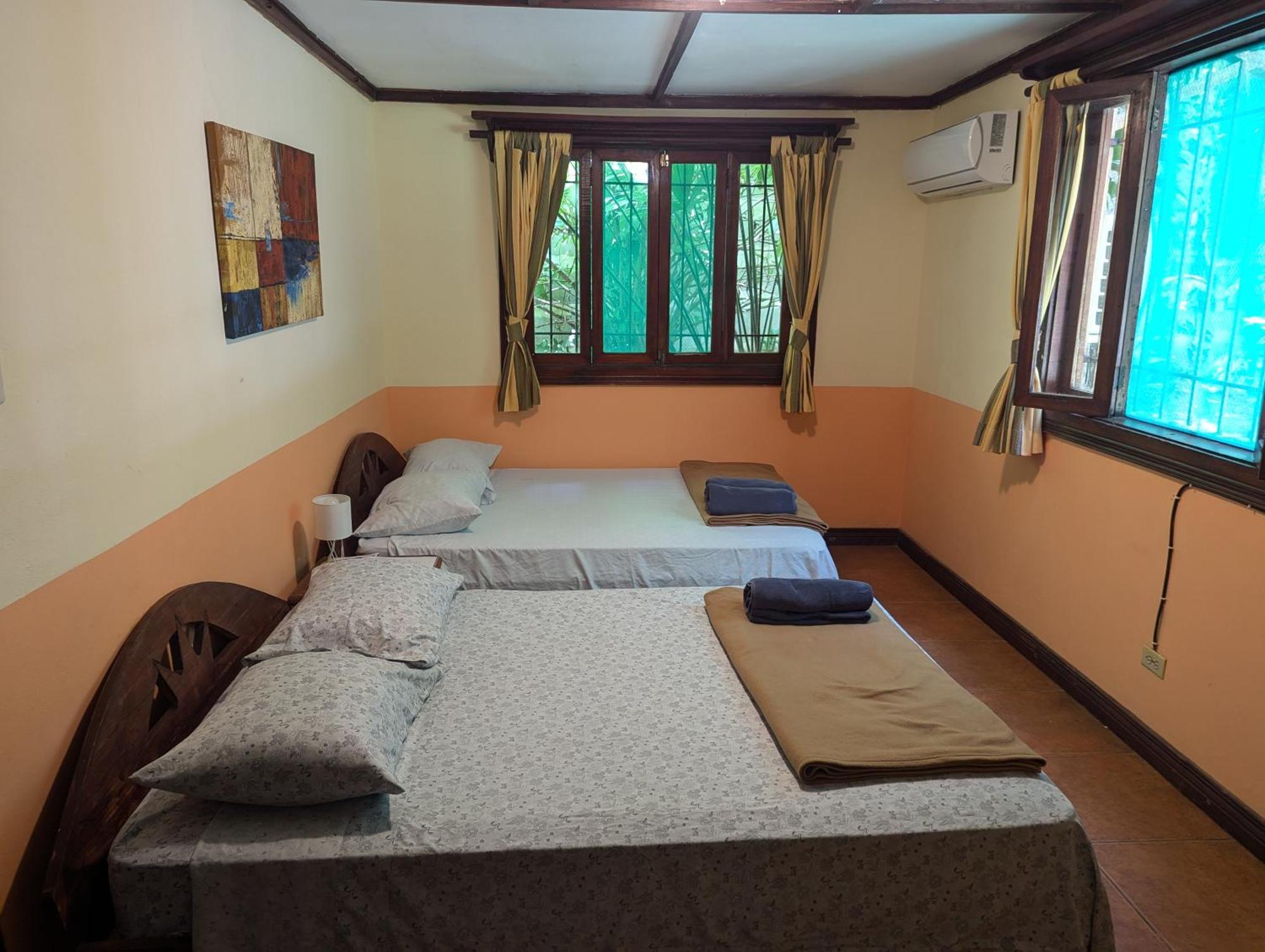 Tasty Dayz Hostel Puerto Viejo de Talamanca Екстериор снимка