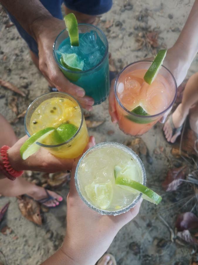 Tasty Dayz Hostel Puerto Viejo de Talamanca Екстериор снимка
